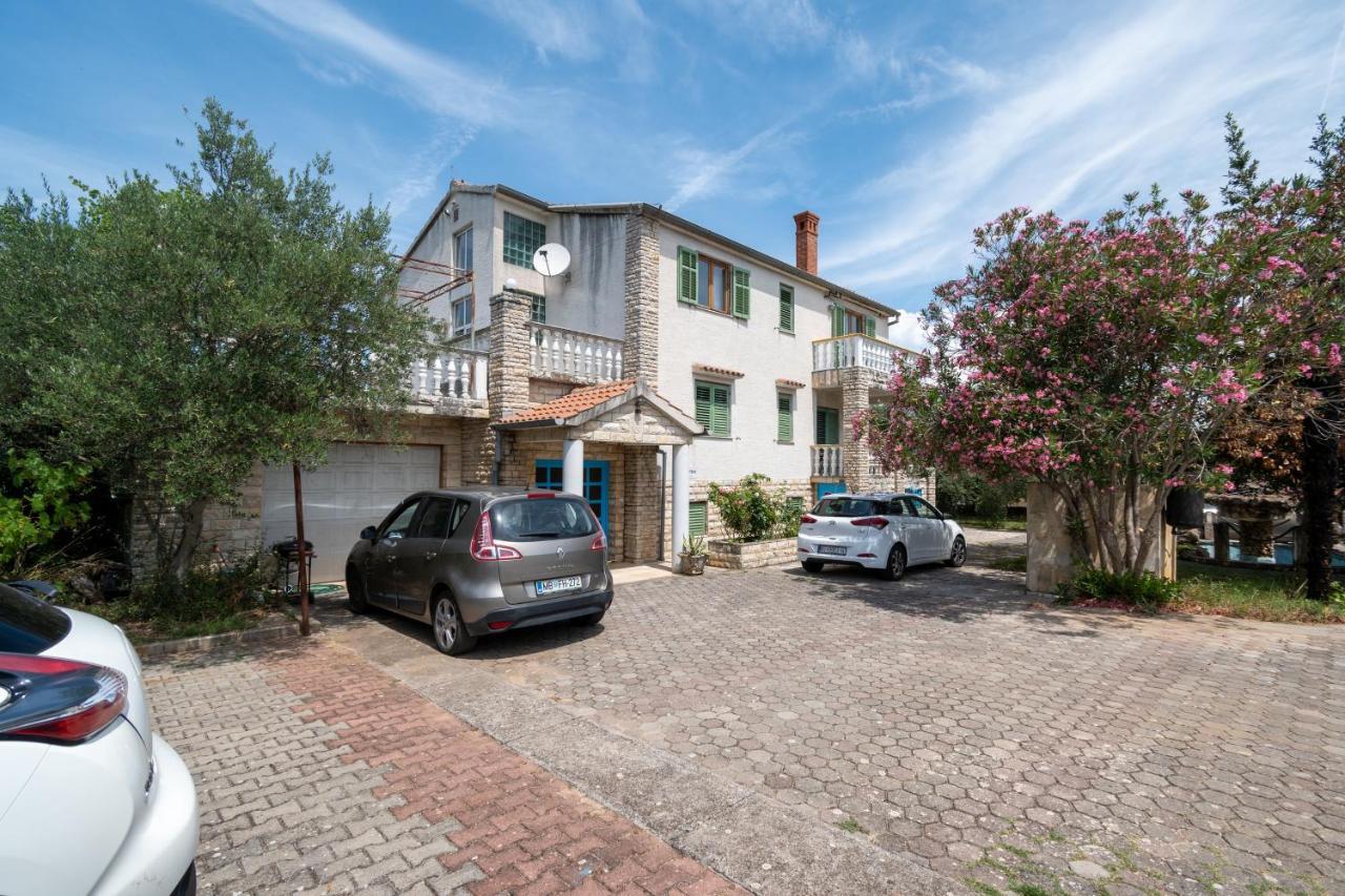 Apartments And Rooms By The Sea Mrljane, Pasman - 327 Nevidane Екстер'єр фото